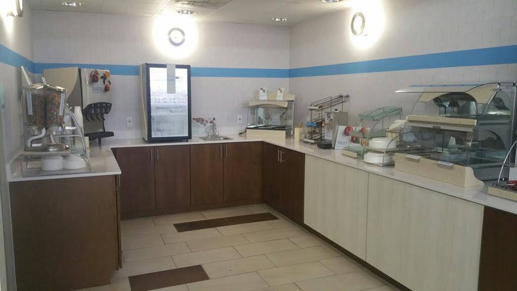 Holiday Inn Express Daytona Beach - Speedway, An Ihg Hotel Buitenkant foto